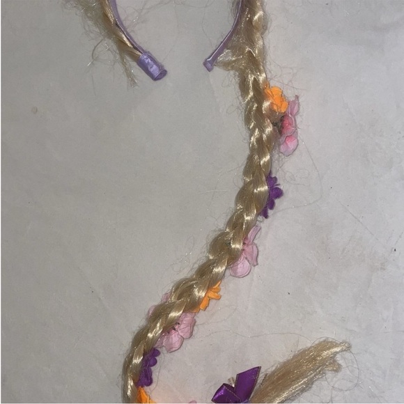 RAPUNZEL COSTUME PIT TO PIT 12.5 inches - Picture 5 of 5